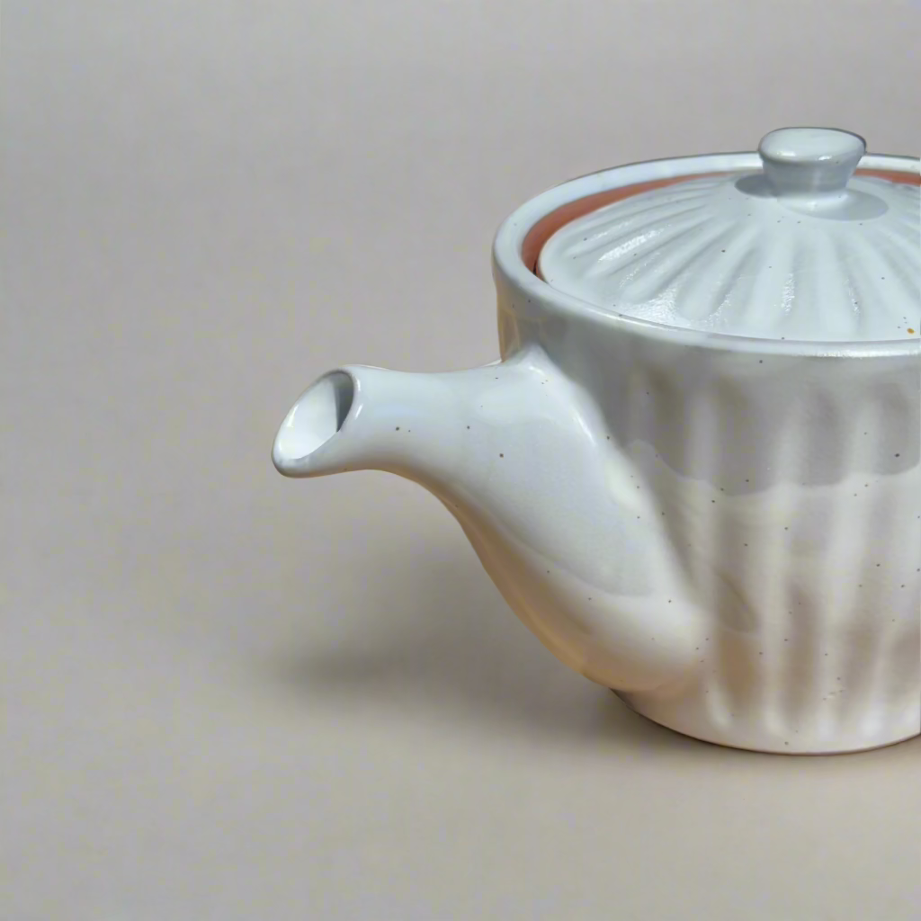 Teapot Speckled White Ridge Glaze