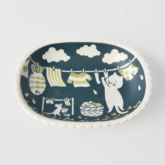 Navy cat shallow oval bowl 23cm