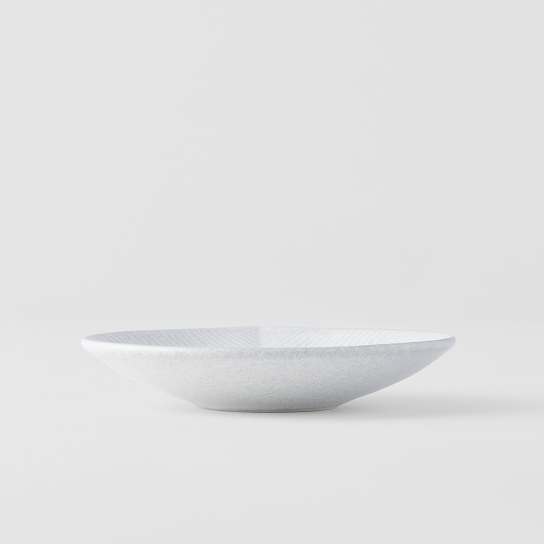 Snow Leaf rounded small plate 12cm