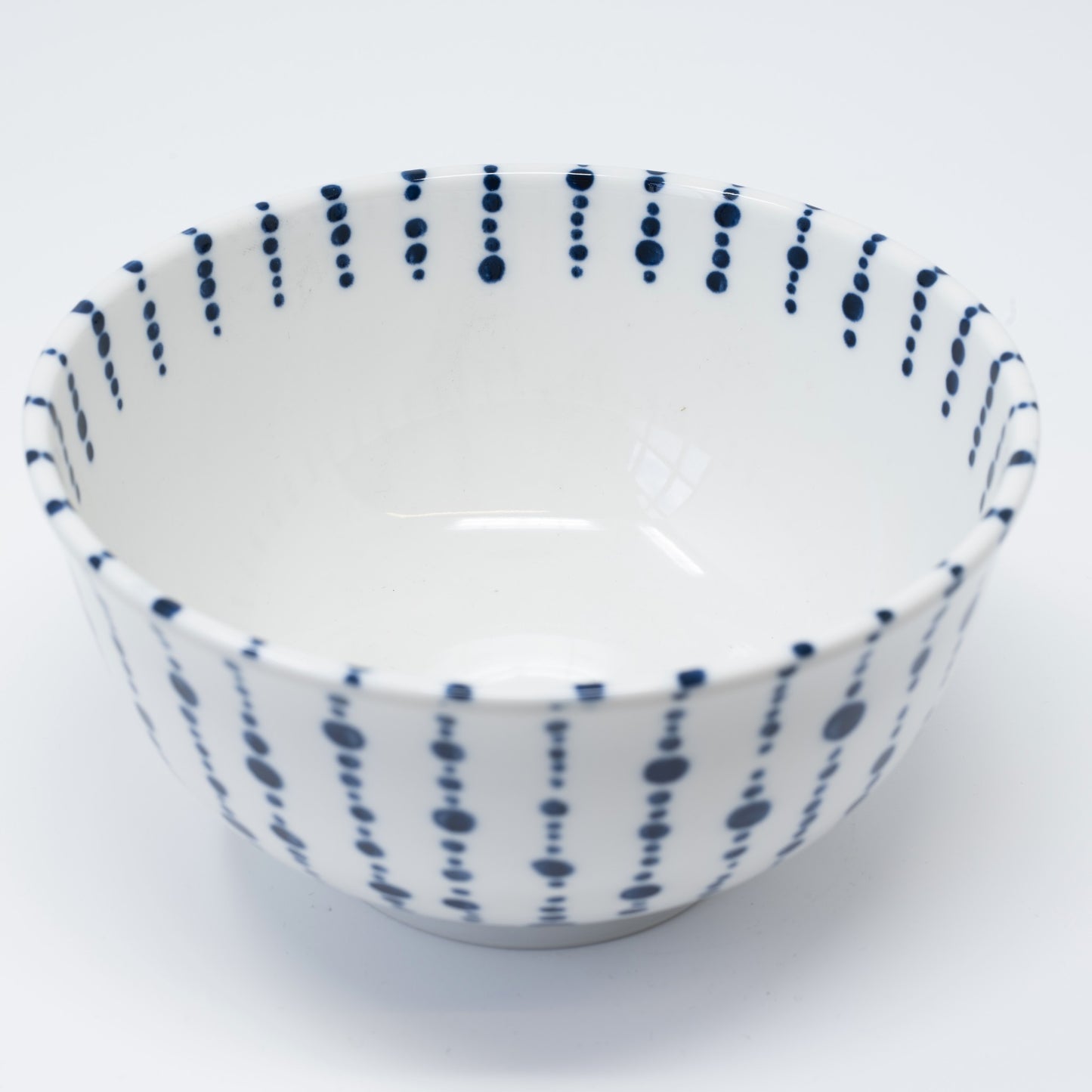 White bowl with blue lines and dots 16cm